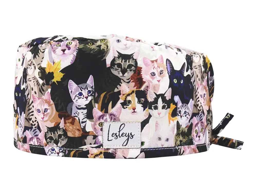 Cotton Scrub Cap - Calot de Bloc - Gorro Quirofano - Cuffia Chirurgica - Watercolor Cats